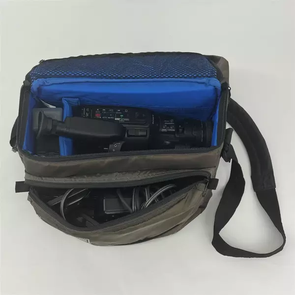 Sony CCD-F55 Handycam Camcorde Untested