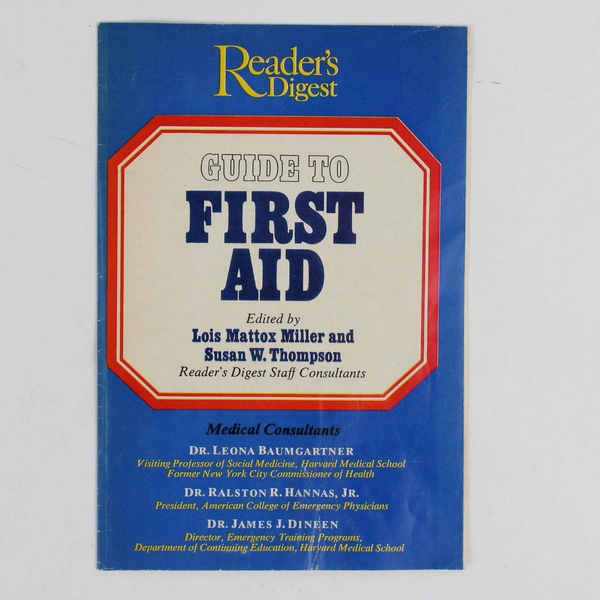 Vintage Reader's Digest Guide to First Aid 1974 Booklet Revised Edition 