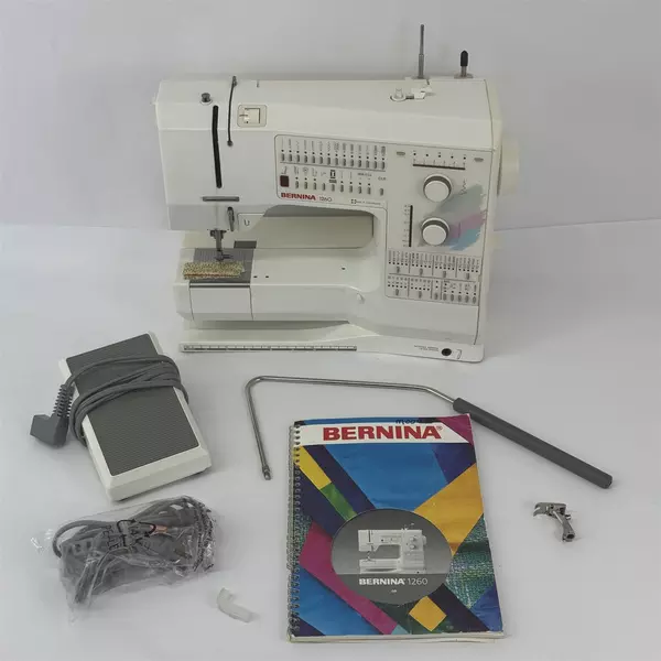 Bernina 1260 Sewing Machine With Accessories