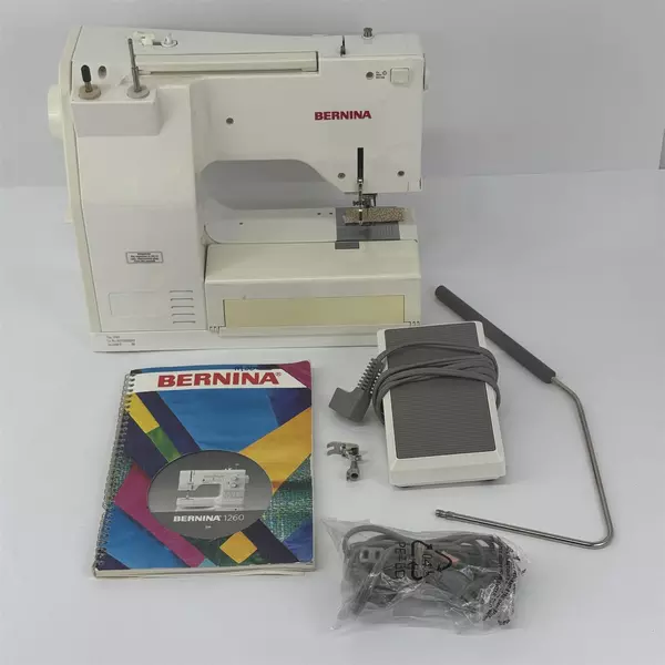 Bernina 1260 Sewing Machine With Accessories