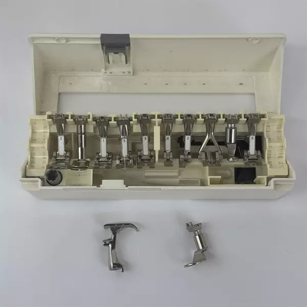 Bernina 1260 Sewing Machine With Accessories