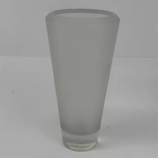 Wedgwood Vera Wang Illusion Frosted Lead Crystal Vase 12 Inch