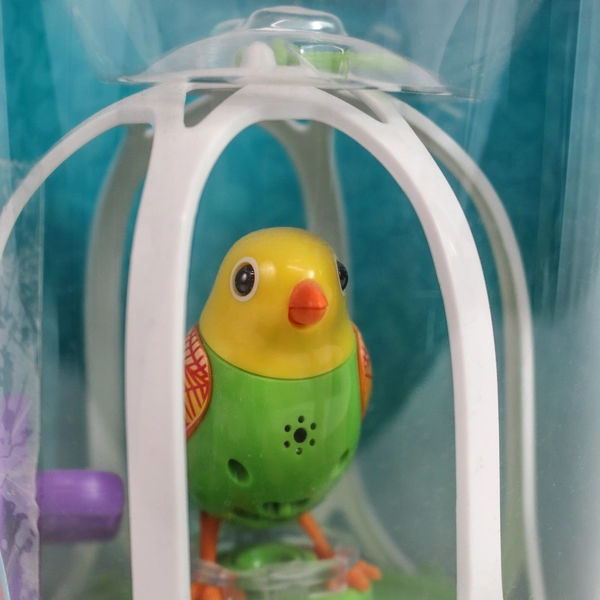 Digibirds Living the Tweet Life Toy Animated Sings Over 20 Songs