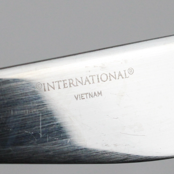 Lot Of 5 International Silver Simplicity (Stainless) Flatware Dinner Knives 9"