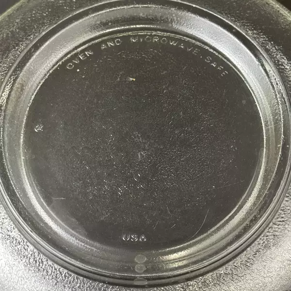 Heavy Clear Glass Mixing Bowl 2.5 Qt  9.5" W x 4.75"