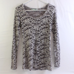 Maurices Gray and Mauve Floral Lace Long-Sleeve Top Women's Size Medium