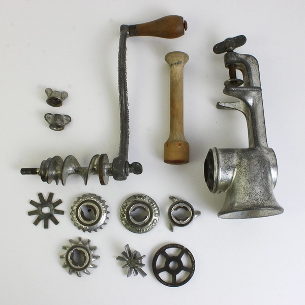 L F & Co. Universal No. 2 Food and Meat Chopper Grinder Latest Patent 1900