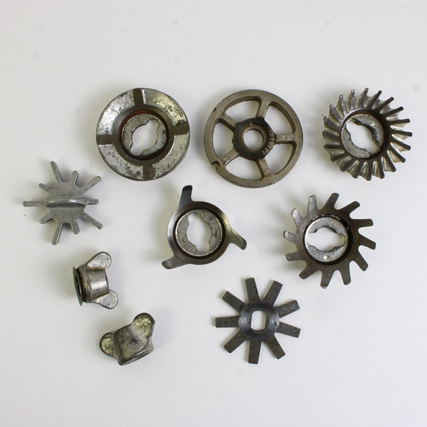 L F & Co. Universal No. 2 Food and Meat Chopper Grinder Latest Patent 1900