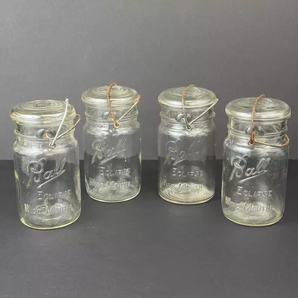 4 Vintage Ball Eclipse Wire Bail Wide Mouth Quart Glass Canning Jars with Lids