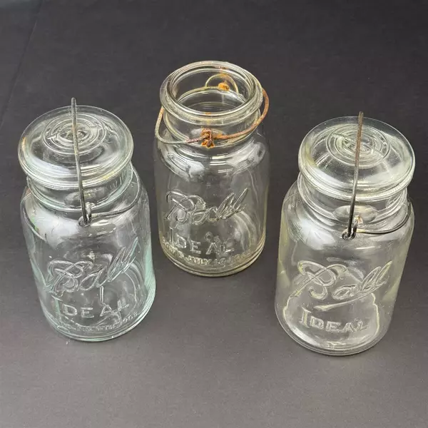 3 Vintage Ball Ideal Wire Bail 1 Quart Narrow Mouth Canning Jars 2 With Lids
