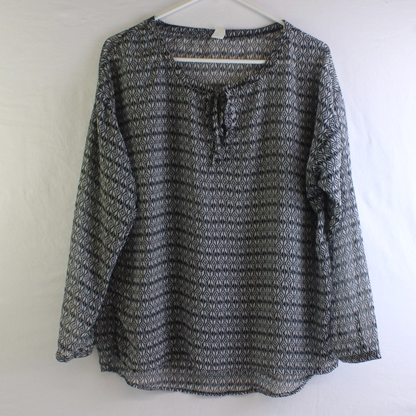 Old Navy Women's M Black and Gray Chiffon Sheer Blouse