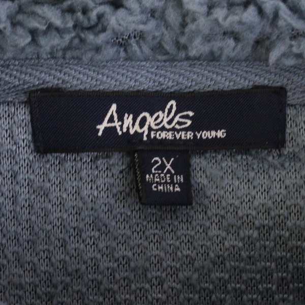 Angels Women's 2X Blue Fluffy Pullover Jacket with Zipper Details