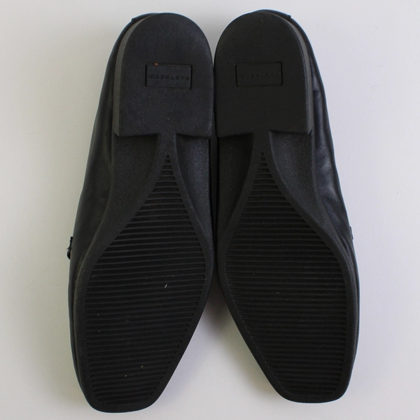 Partners Solid Black Leather Ruthie Loafers 1" Heel Women's Size 8.5