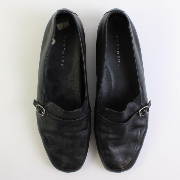 Partners Solid Black Leather Ruthie Loafers 1" Heel Women's Size 8.5