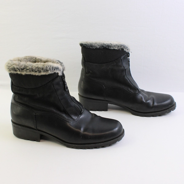 St. John's Bay Faux Leather Ankle Boots 1.5" Heel Women's Size 8M