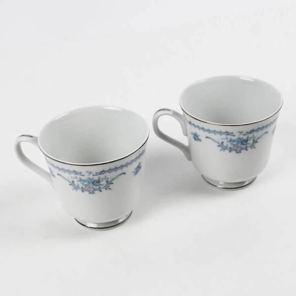 4 Pc Set Ekco International Winsford Flat Cups and Saucers