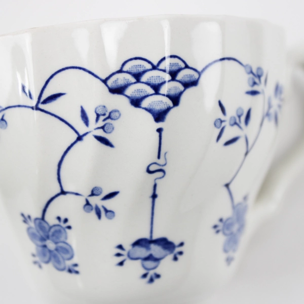 Set of 4 Myott Staffordshire Finlandia Ceramic Flat Cups