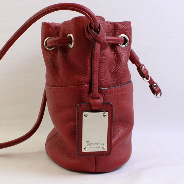 Tignanello Red Leather Shoulder Handbag, Drawstring and Magnetic Closure 