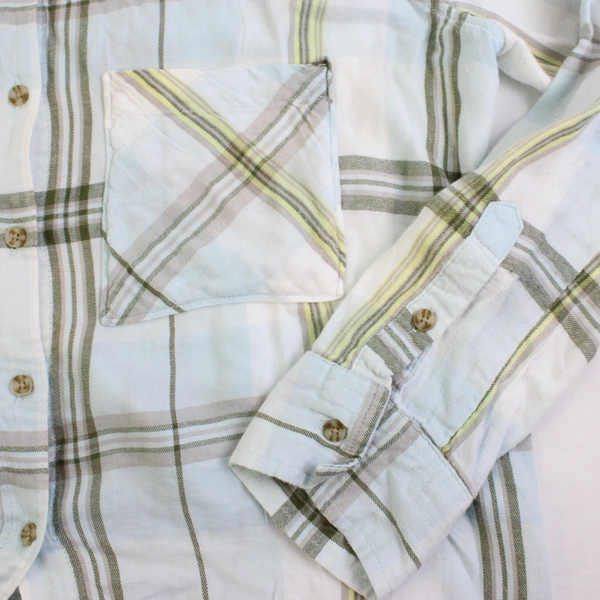 Polly & Esther Women's L Light Blue Plaid Long Sleeve Button Up Shirt