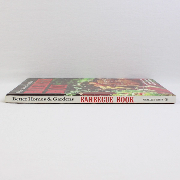 Vintage Better Homes and Gardens Barbecue Book 1967 Hardcover Cookbook