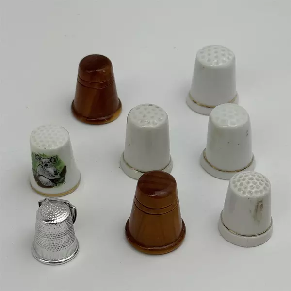 Lot of 8 U.S. Travel Souvenir Thimbles Ceramic Metal And Wood