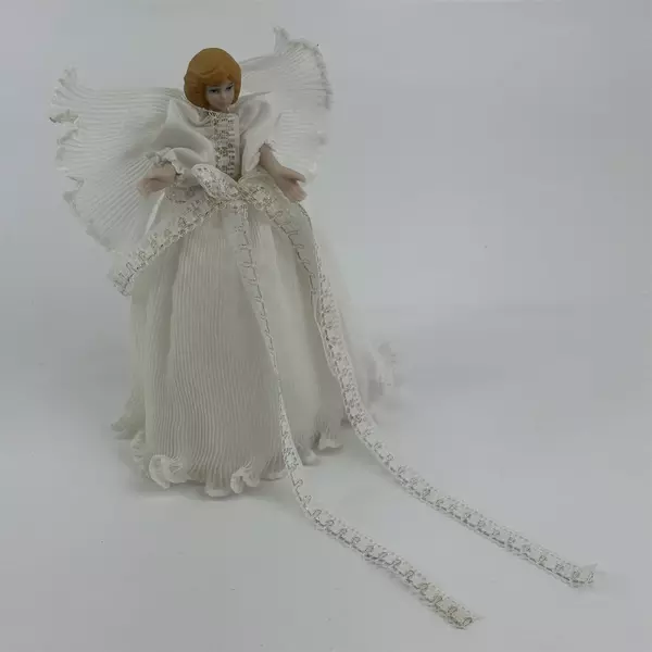 Christmas Angel Figurine Holiday Decor 8.5" Tall Good Pre-Owned Condition