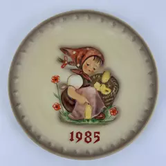 1985 M.J. Hummel 15th Annual Collector Plate Chick Girl Goebel Germany