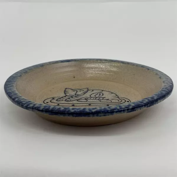 1992 Eldreth Pottery 8" Salt Glazed Cat Decorated Pie Plate Signed