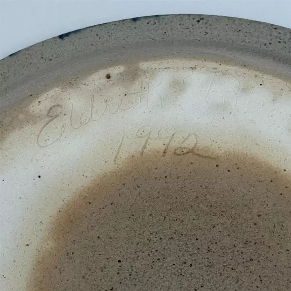 1992 Eldreth Pottery 8" Salt Glazed Cat Decorated Pie Plate Signed