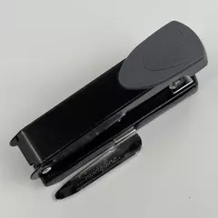 Swingline 33811 Stapler with Staple Remover