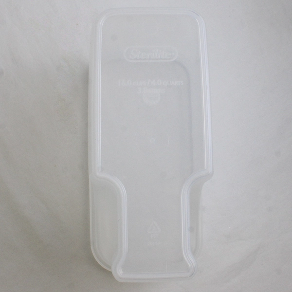 Sterilite 4-Quart Cereal Dry Food Storage Container