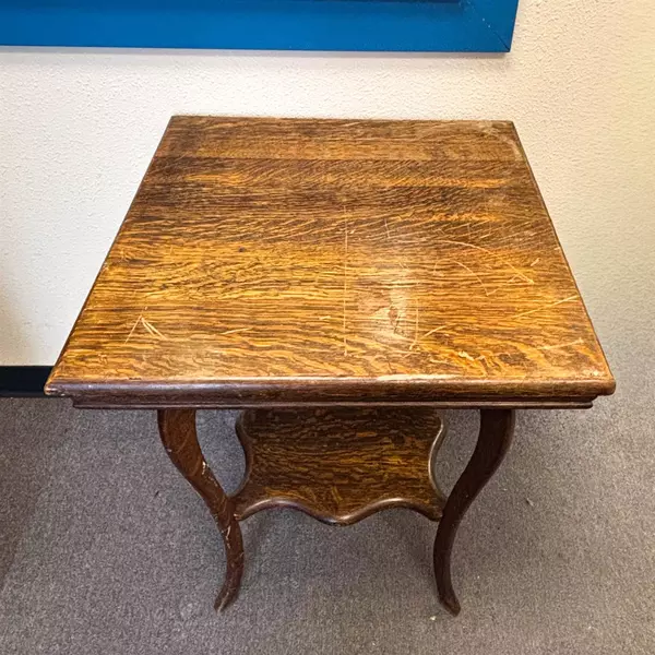 Flawed Mid Century Quarter Sawn Wooden Square End Table 