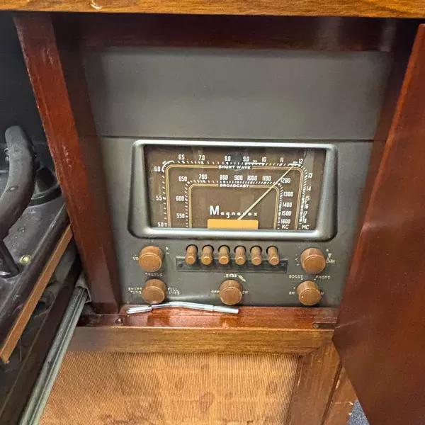 Vintage Magnavox 154B Stereo Cabinet Turntable Radio 1950s Untested