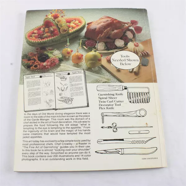 The Fine Art of Garnishing Jerry Crowley Vintage Cookbook 1982 Paperback 