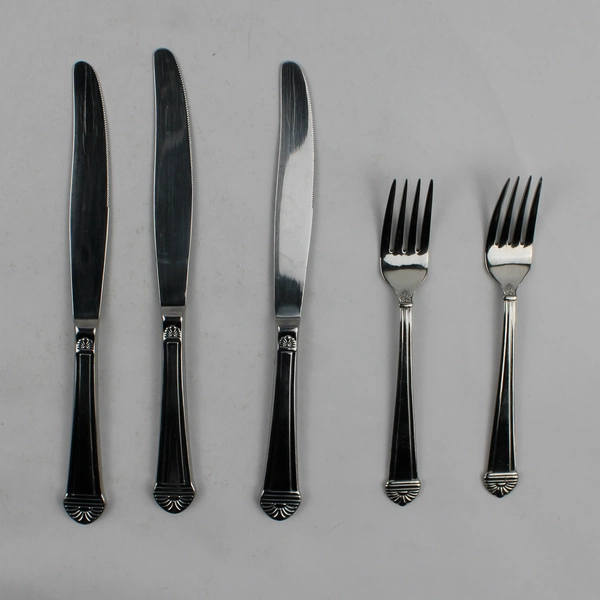 Lot Of 5 Libbey LYF7 (Stainless) Flatware 3 Dinner Knives 9.5" Salad Forks 7.25"