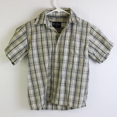 No Fear Green and Gray Plaid Short-Sleeve Button-Up Boy's Size Large