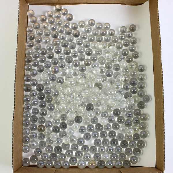 Lot Of 320 Unbranded Aquarium Glass Stones Marble Shaped Iridescent Clear