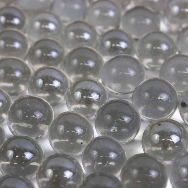 Lot Of 320 Unbranded Aquarium Glass Stones Marble Shaped Iridescent Clear