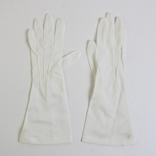 Vintage Hansen Women's 6 White Nylon Gloves