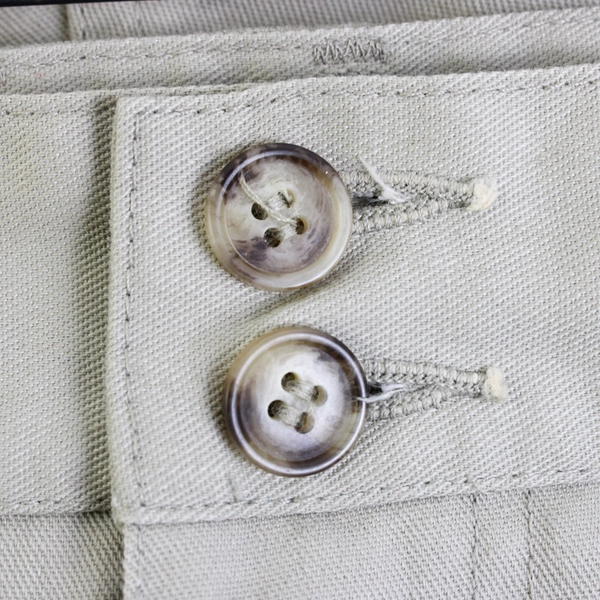 Tilley Endurables Solid Khaki/Tan Color Work Utility Cargo Shorts Womens Size 35