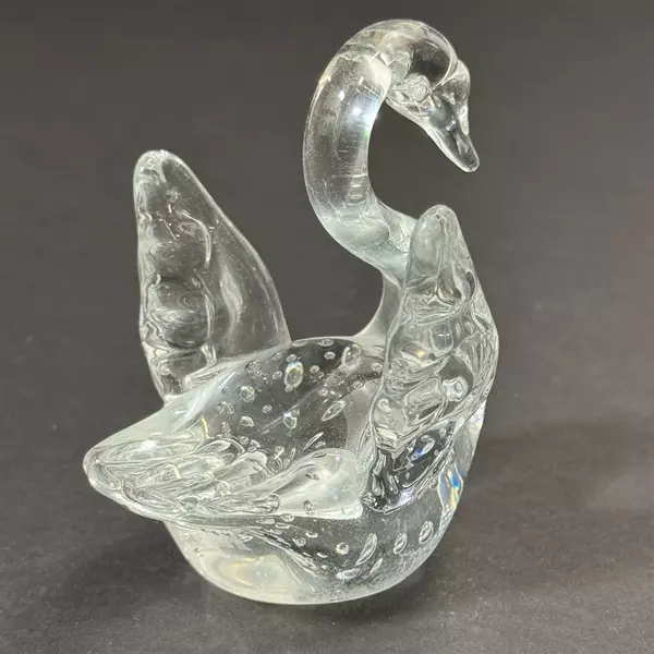 Vintage Clear Swan with Controlled Bubbles Art Glass Paperweight 3.5"