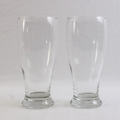 Lot Of 2 Matching Unbranded Clear Glass Pint Glasses 7.25" Tall 3.5" Diameter