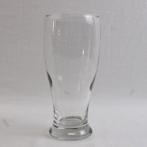 Lot Of 2 Matching Unbranded Clear Glass Pint Glasses 7.25" Tall 3.5" Diameter