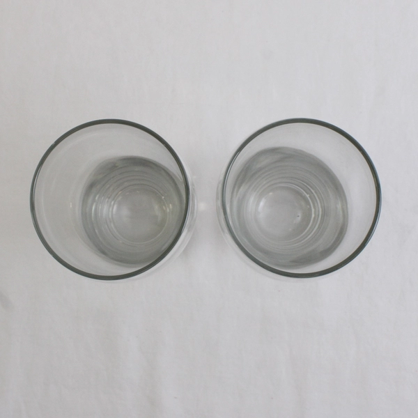 Lot Of 2 Matching Unbranded Clear Glass Pint Glasses 7.25" Tall 3.5" Diameter