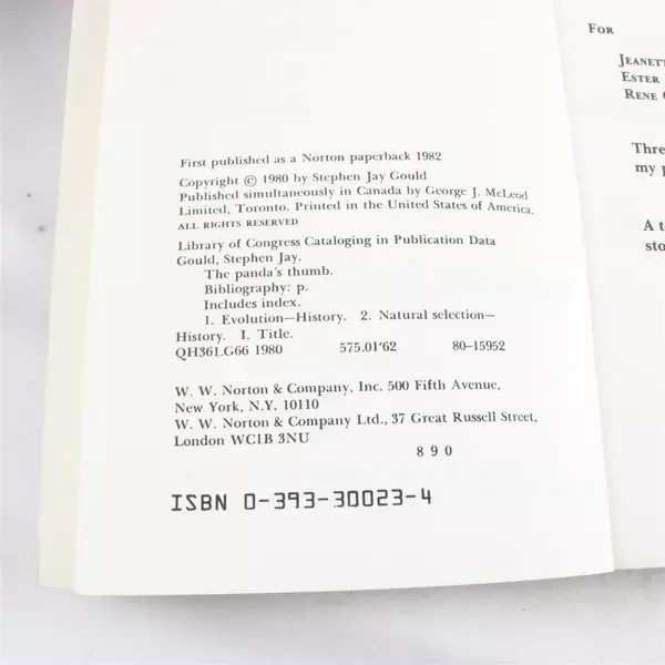 The Panda's Thumb by Stephen Jay Gould 1982 Paperback 