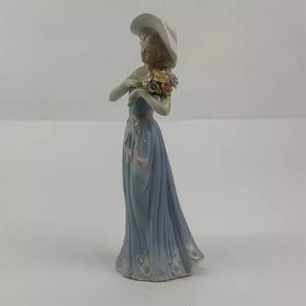 Vintage 1998 House of Lloyd Gathering Flowers 8" Porcelain Girl Figurine