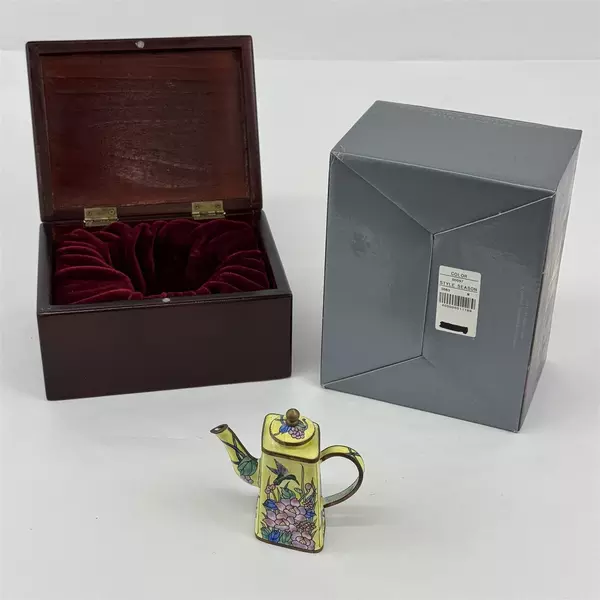 Amanda Smith Gifts Enamel Teapot With Velvet Lined Wood Box