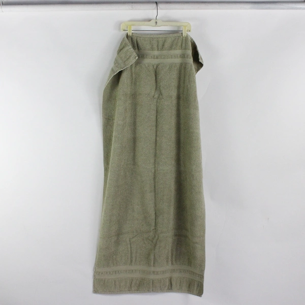 Lot Of 3 Matching Unbranded Solid Green Color Bath Towels (26.5" x 52.5")