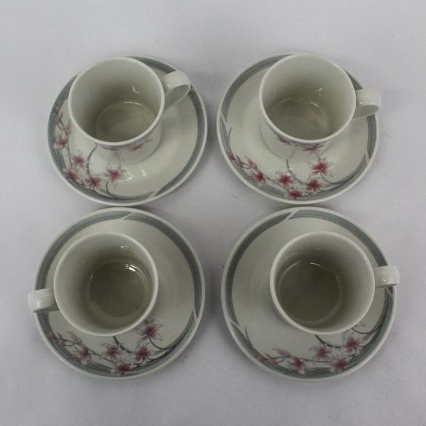 4 Sets of Royal Doulton Lambethware Mayfair Cups and Saucers 