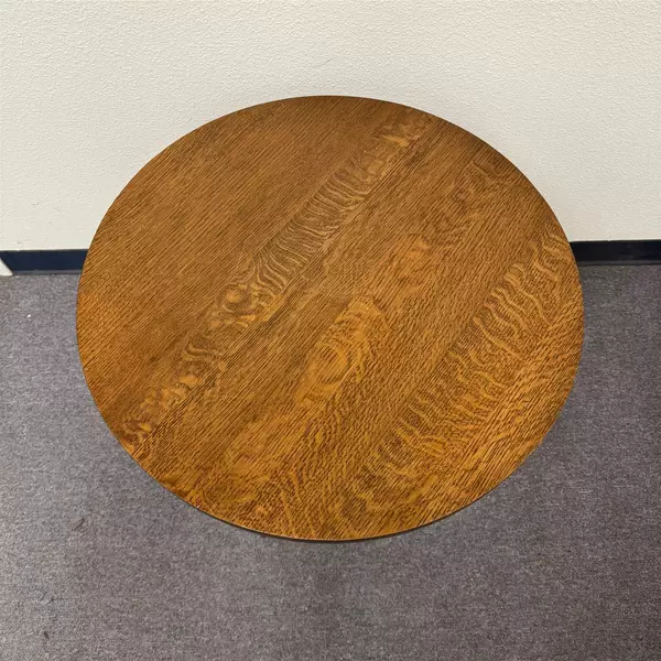 Stickley Gus Round Oak Wood Lamp Table
